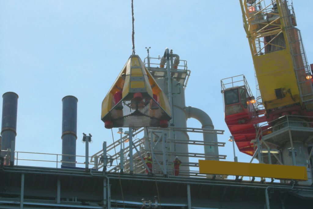 Frog Lift from Offshore Platform