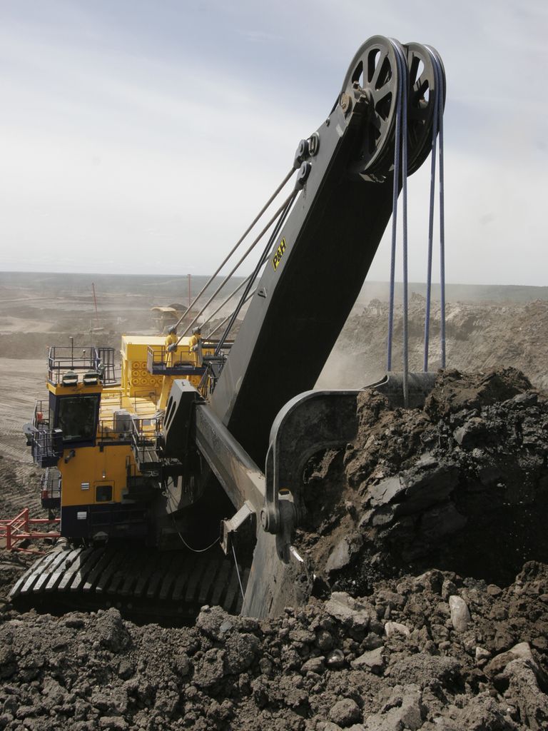 Mining shovel with online machinery monitoring