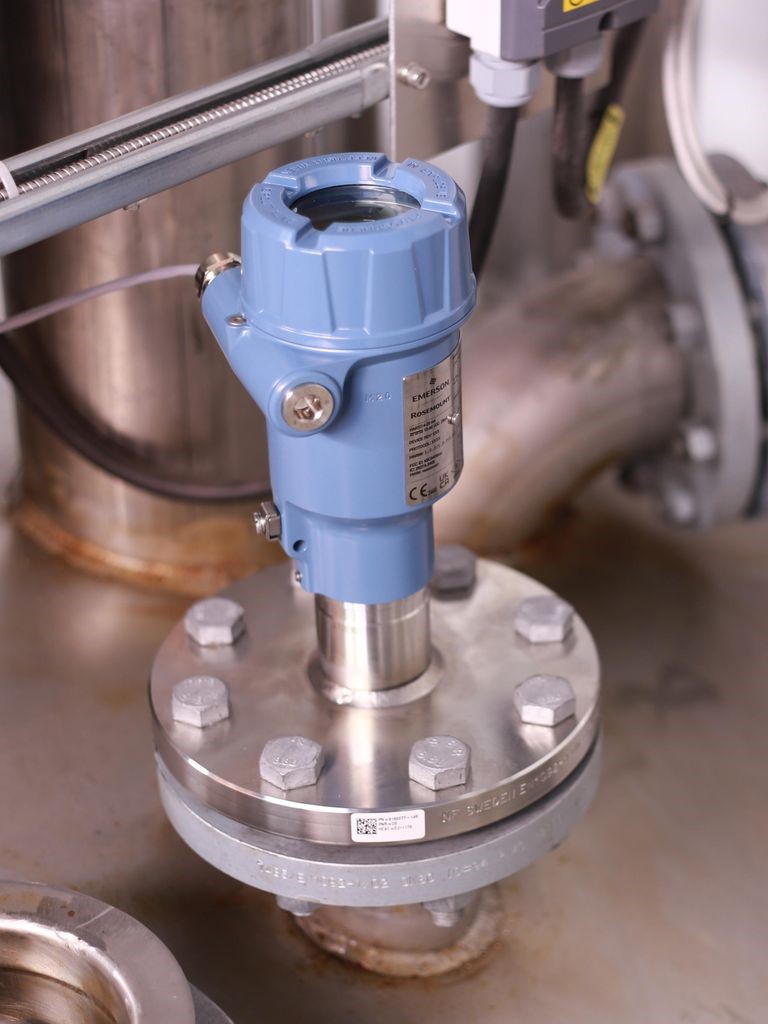 Versatile and Robust NonContacting Radar Level Measurement